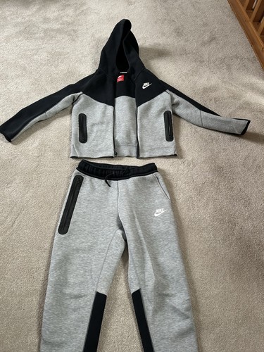 Nike tech fleece back - nike,