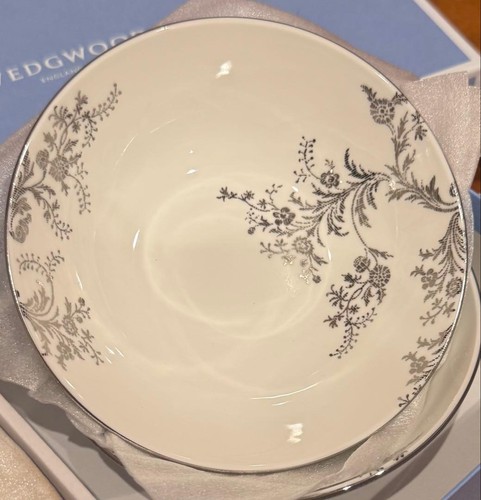 Vera wang wedgwood 4pc bowls - x,