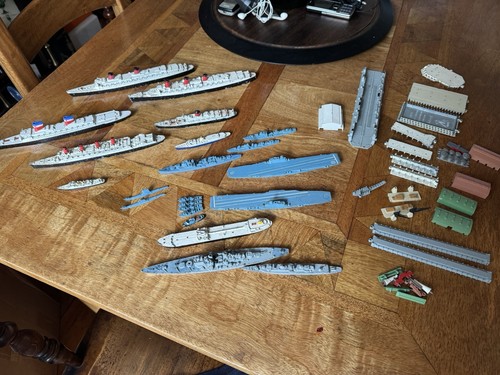Vintage tri ang - (1:1200, scale)
