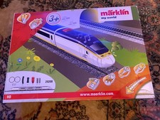 Marklin My World 29208 Eurostar Starter Set Battery Operated Train Set + Station
