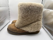 UGG Maylin 3220 Cuff Sheepskin