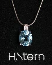 H. STERN - BEAUTIFUL 18ct WHITE GOLD BLUE TOPAZ & DIAMOND PENDANT & SNAKE CHAIN