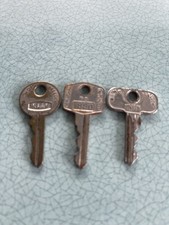 FS880 CAR KEYS VINTAGE  x 3