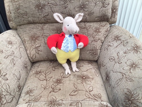 Brand new hand knitted beatrix - new,