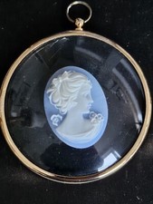Beautiful Miniature Cameo By Peter Bates Excellent Condition Of A  Pretty Lady