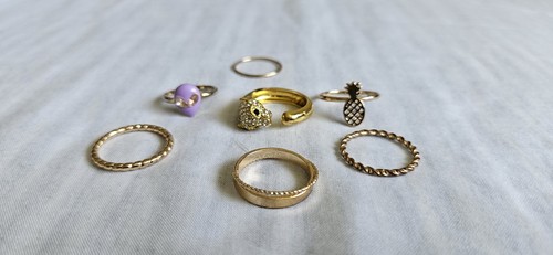 Costume rings job lot - rings,