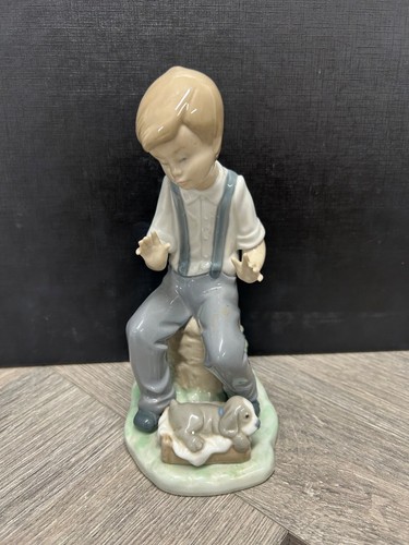 Nao lladro porcelain figurine - porcelain,