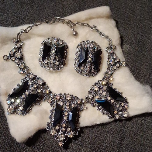 Beautiful vintage juliana - vintage,