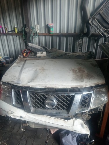 Nissan navara d40 pathfinder - nissan, /