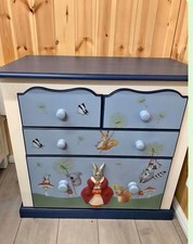 Heather Spencer children's bedroom funiature