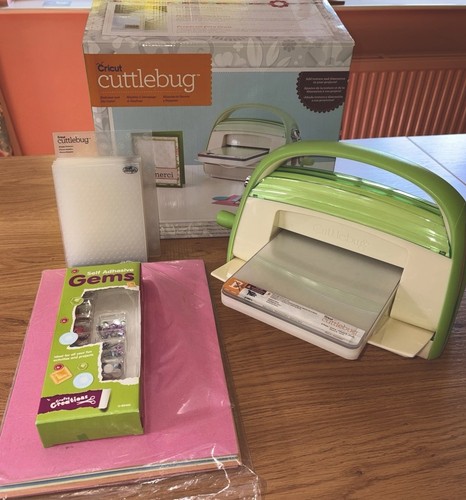 Cricut cuttlebug card making - cricut,