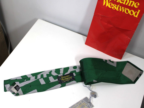 Vivienne westwood silk - vivienne,