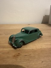 Dinky Toys 40A Riley Saloon