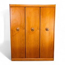 Elliot’s of Newbury Teak