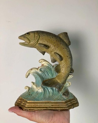 Vintage cast iron - cast, leaping