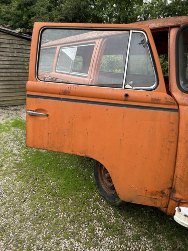 Bay window doors - vw,