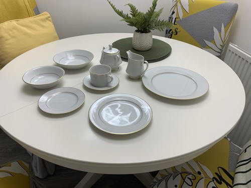 Noritake dinner set - dinner,