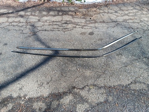 Mercedes 1246906162 drip rail - mercedes,