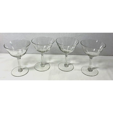 Vintage Glassware 4 Vine Leaf