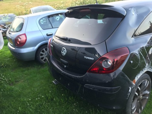 Vauxhall corsa black edition - black,