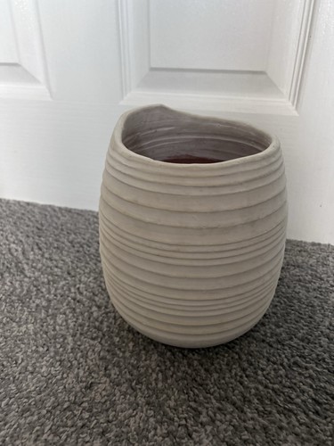 White washed pot - washed,