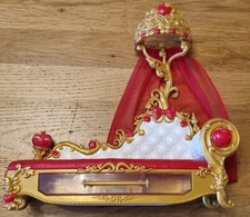 Ever After High Doll Apple White Fainting Couch