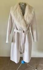 Elegant knee length cream coat River Island size 12 Petite -  faux fur collar