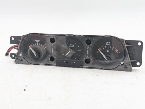 Jaguar x100 xk8 clock - jaguar, center