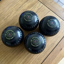 Drakes Pride Advantage Lawn Bowls Set of 4 – Size 4H WB14 – Black - Excellent