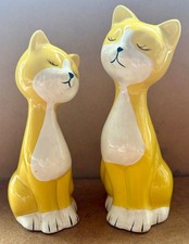 Vintage yellow 1960s cats