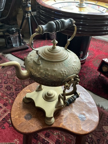 Victorian brass kettle - brass, on