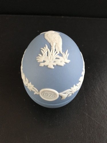Wedgwood blue 1978 jasper - wedgwood,