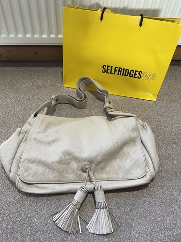 Ivory cream leather - 🤍l@@k,