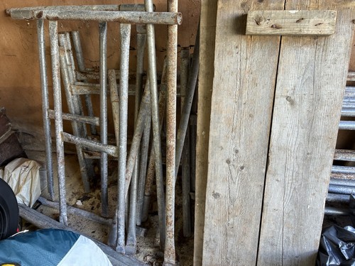 Scaffold tower - scaffold,