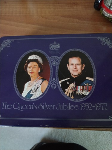 Silver jubilee milk tray - silver,
