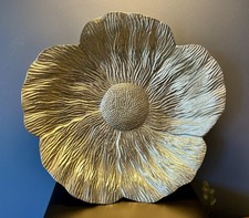 Elegant Flower Metal Centerpiece Bowl – Cast Aluminum Decorative Dish