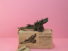 BRITAIN'S 1725 ROYAL ARTILLERY