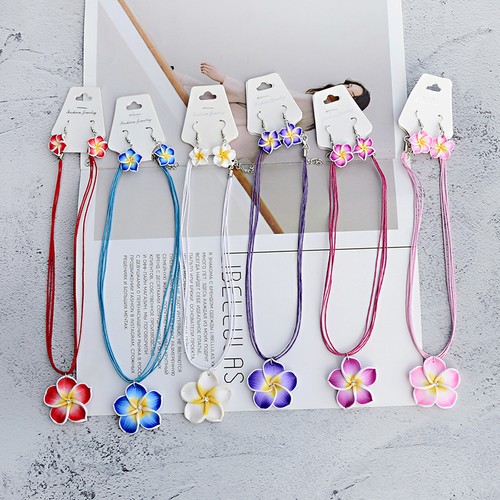 Resin flower necklaces - flower,