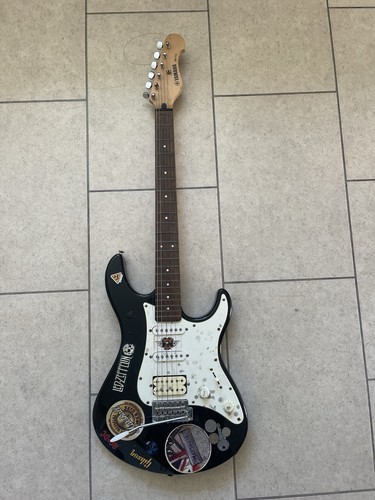 Yamaha 112 stratocaster - yamaha, eg
