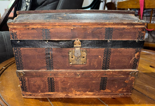 Antique dome top doll trunk - dome,