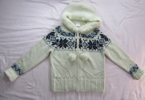 Next size white - &, blue
