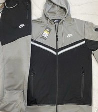 Nike Men's Tech Fleece S