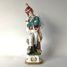 CAPODIMONTE NAPOLEONIC SOLDIER