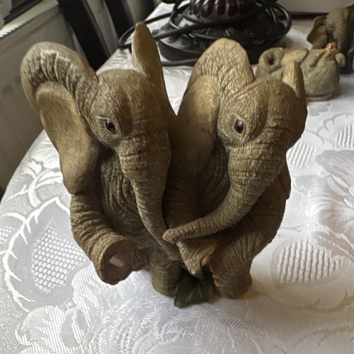 Collectable elephant couple - collectable,