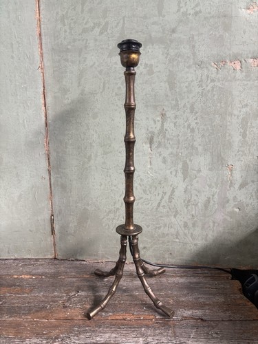 Vintage faux bamboo table - table, lamp