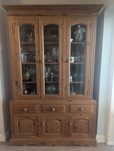 Rustic pine dresser - pine,