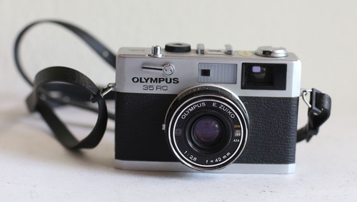 Olympus 35mm film camera - film,