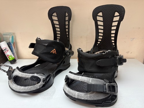 Union atlas snowboard bindings - snowboard,