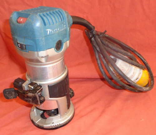 Makita rt0700c 110v shank - 1/4",
