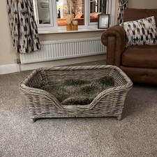 Small wicker dog bed Grey